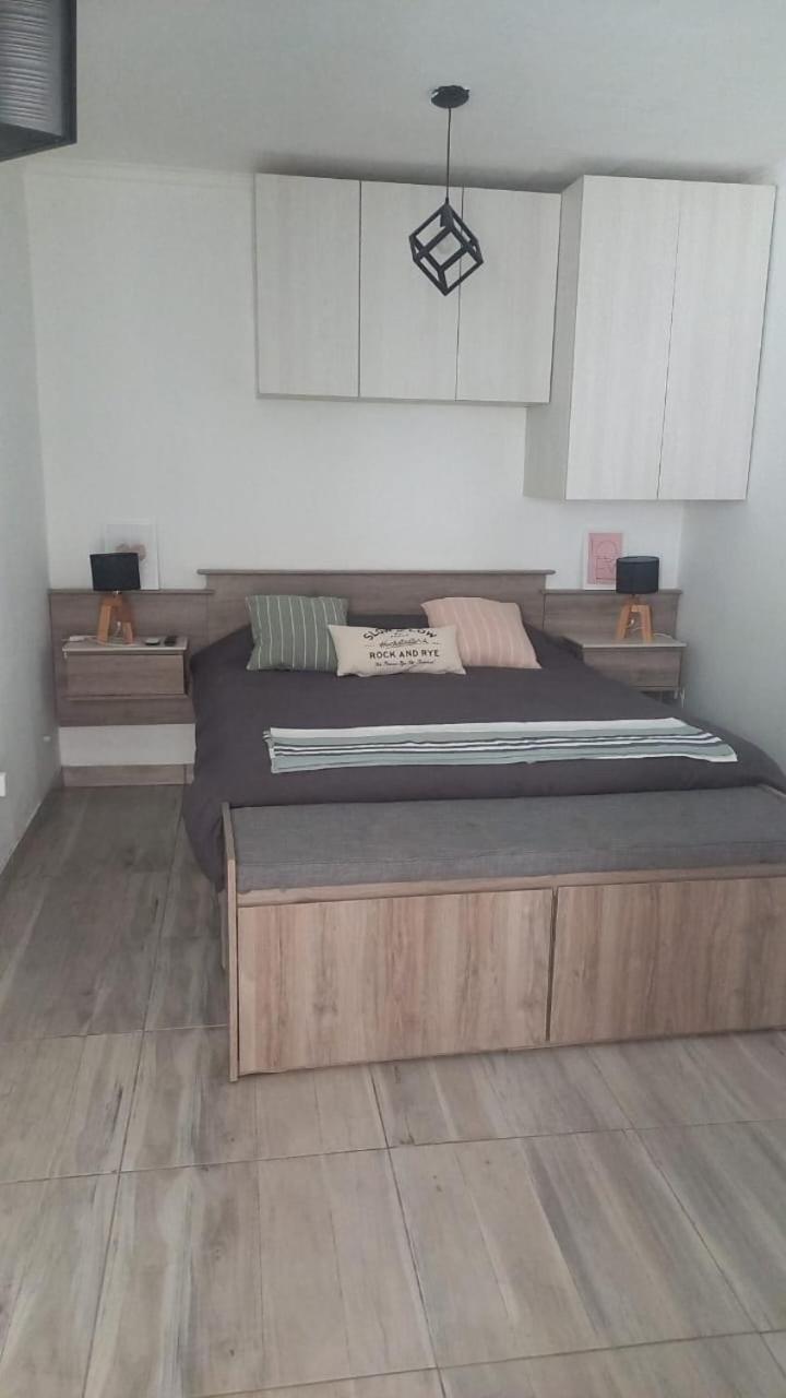 Apartamento Centrico, Moderno Y Tranquilo Caleta Olivia Eksteriør bilde